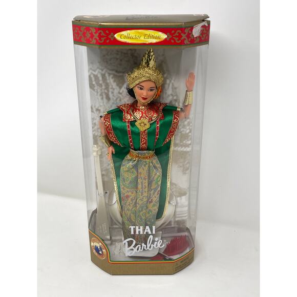 Thai Barbie Doll (Collector Edition) - Picture 5 of 11